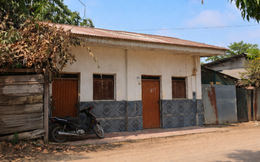 Av. Tambopata – Casa / TERRENO 360 m² EN ZONA COMERCIAL