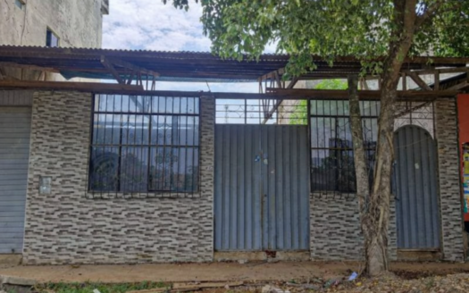 CASA COMO TERRENO 325 m² Título SUNARP