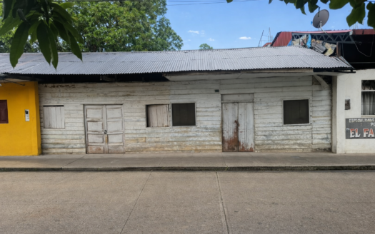 🚨VENTA DE CASA/TERRENO JR. CUSCO – DENTRO DEL CASCO URBANO🚨